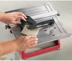 cutting glass tile with a wet saw