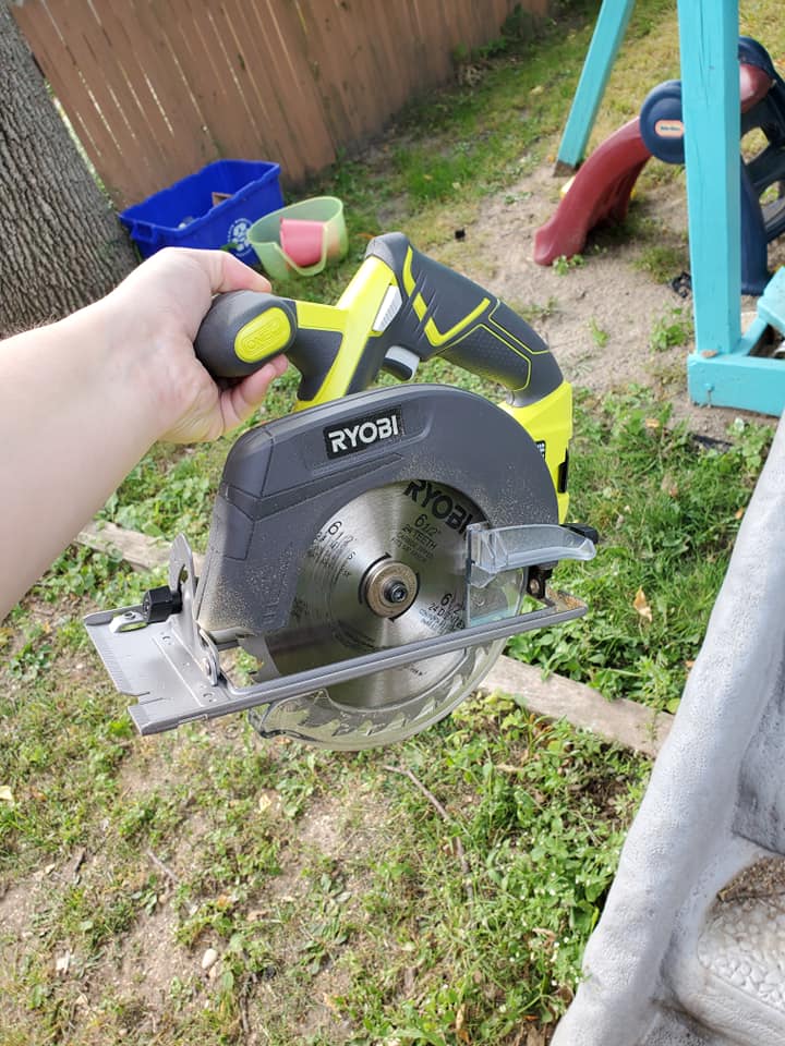 how to use a circular saw for beginners